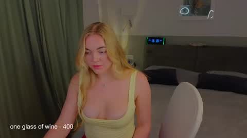 Dana online show from July 31, 7:04 pm