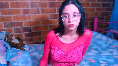 Snapshot of danaiisabella chatting on September 27, 12:40 am dana online show from September 27, 12:40 am