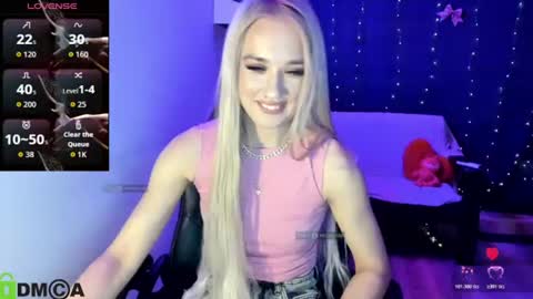 dances_queen online show from July 10, 8:15 am