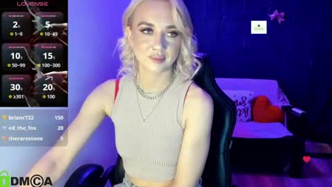 dances_queen online show from June 20, 9:57 am