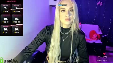 dances_queen online show from July 9, 7:33 am