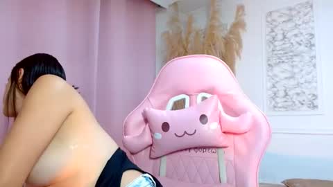 Danella Houston online show from July 25, 9:22 pm