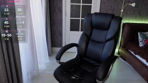 Snapshot of dani_kittys chatting on September 24, 7:29 am dani_kittys online show from September 24, 7:29 am