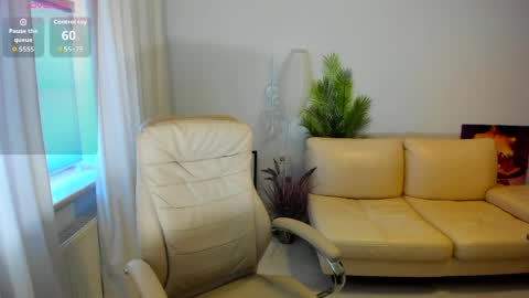 dani_kittys online show from May 16, 8:17 am
