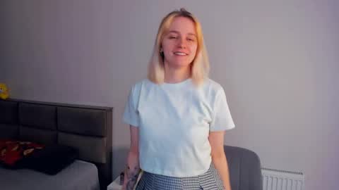 Carnelia online show from March 18, 6:18 am