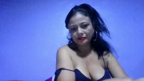 daniela_love1 online show from June 30, 11:48 pm