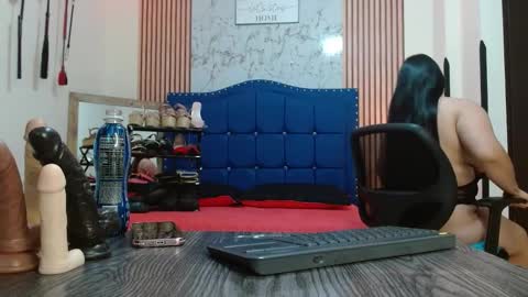 Snapshot of daniela_saenz_ chatting on October 10, 7:02 am DANIELA online show from October 10, 7:02 am