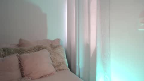 Lucia online show from September 10, 6:52 pm