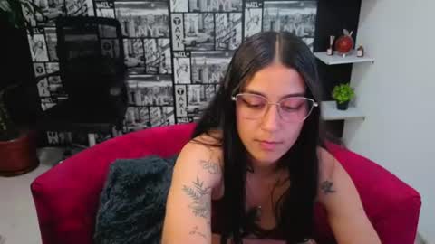 danielamonroe online show from June 14, 1:03 am