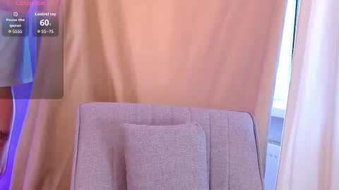 danielle_eddwards online show from March 14, 5:41 am