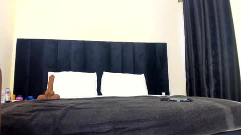 Snapshot of danielle_rock chatting on March 9, 5:44 am danielle_rock online show from March 9, 5:44 am
