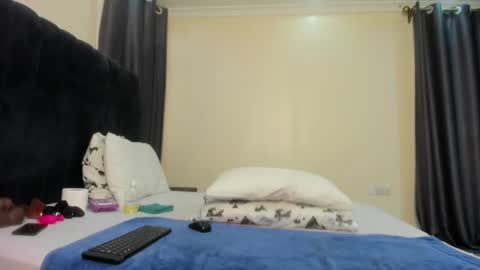 Snapshot of danielle_rock chatting on February 22, 5:23 am danielle_rock online show from February 22, 5:23 am