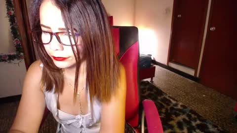 Angie online show from February 17, 6:18 pm