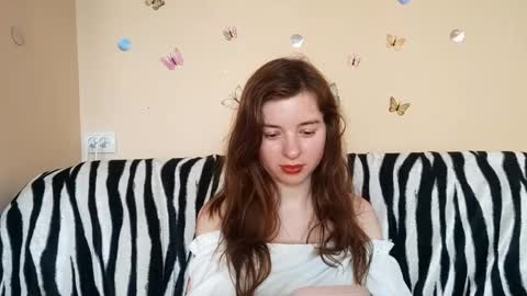 Mia online show from April 29, 3:37 pm