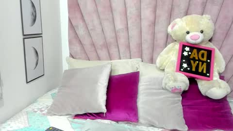 DaniiBelluci  online show from November 26, 5:19 am