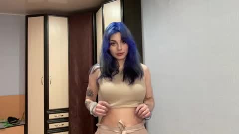 Melissa online show from March 6, 12:00 pm