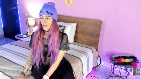 Snapshot of danna__castle chatting on January 16, 5:32 am Dannacastle online show from January 16, 5:32 am
