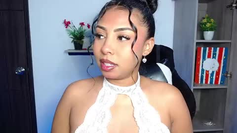 Danna online show from May 3, 11:02 am
