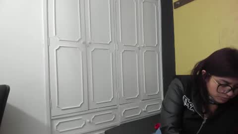 Danna Garza online show from March 5, 4:24 am