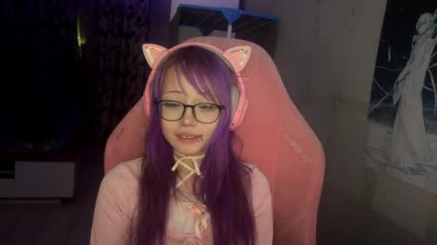 danyelleeyermann online show from April 3, 2:04 pm