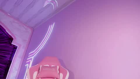 Daphne online show from November 30, 4:27 am