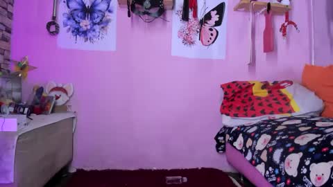 Snapshot of daphneandrade chatting on February 14, 10:58 pm daphneandrade online show from February 14, 10:58 pm