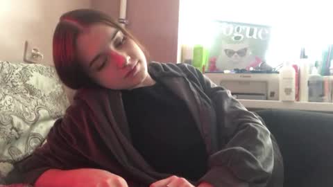 Emilia online show from March 17, 1:48 pm