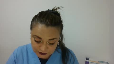 dapnne online show from December 5, 8:32 pm