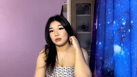 Lina online show from March 6, 2:12 pm