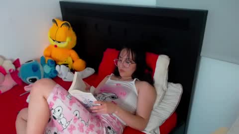 Snapshot of dariinka_vera chatting on October 8, 4:39 am Dariinka Vera online show from October 8, 4:39 am