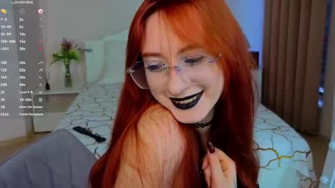 Lola online show from April 28, 2:20 am