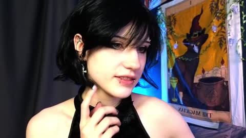 Vamp  online show from December 19, 10:21 pm