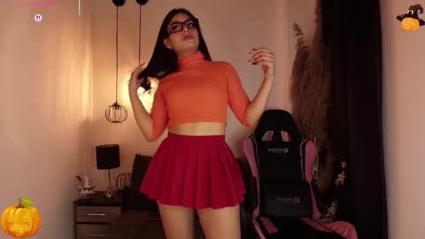 Angel Darcy  online show from October 31, 2:54 pm