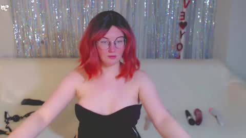 Snapshot of darkheto chatting on February 6, 3:37 am Kelly online show from February 6, 3:37 am