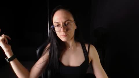 darkspark_ online show from November 20, 1:12 pm