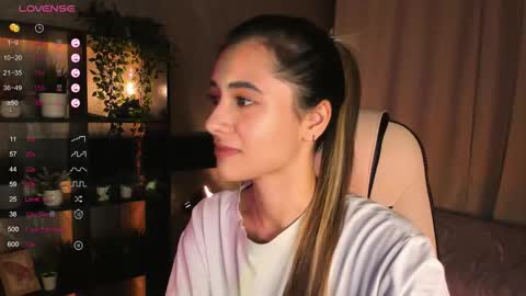 Belle online show from November 19, 3:50 am