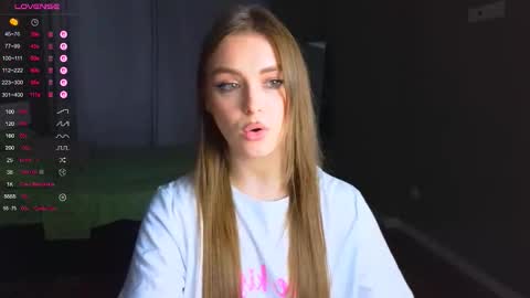 Darlina online show from November 27, 6:55 pm