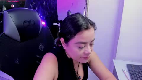 Darling online show from July 21, 1:23 pm