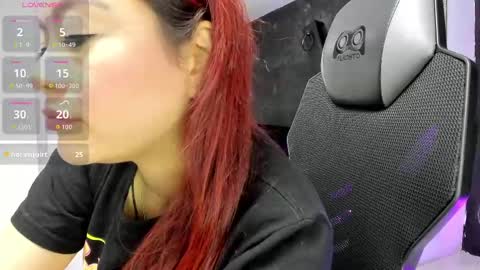 Snapshot of darlingbdsm_ chatting on September 10, 1:44 pm Darling online show from September 10, 1:44 pm