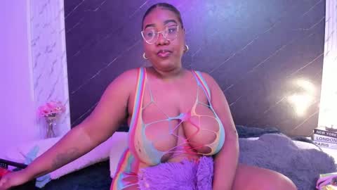 Snapshot of darnellqueen chatting on October 10, 5:12 am Darnell Queen online show from October 10, 5:12 am