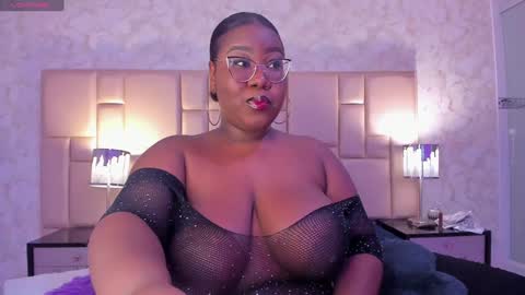 Snapshot of darnellqueen chatting on December 9, 4:34 am Darnell Queen online show from December 9, 4:34 am