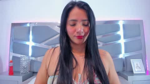 Snapshot of dashafoxxx chatting on December 16, 1:11 pm Dasha Foxxx online show from December 16, 1:11 pm