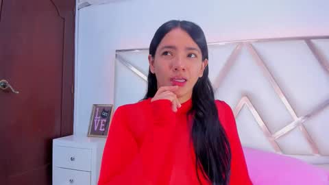 Snapshot of dashafoxxx chatting on October 1, 12:43 pm Dasha Foxxx online show from October 1, 12:43 pm