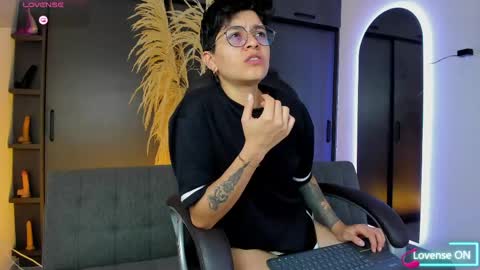 Dass Roman online show from May 7, 8:34 pm