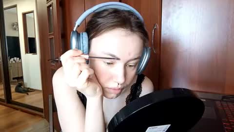 Dela online show from March 15, 7:10 am