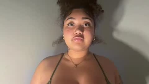 dayqueen1 online show from July 2, 8:42 am