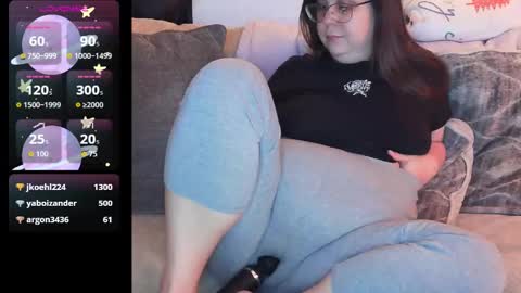 Dazeddesty  online show from November 20, 1:06 am