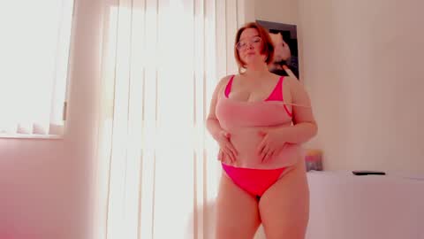 DeboraDebbieDee online show from May 3, 5:22 am