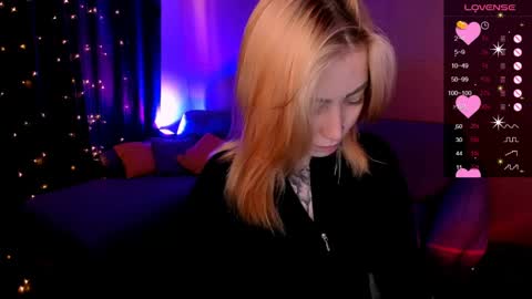 Debora online show from June 7, 2:29 am