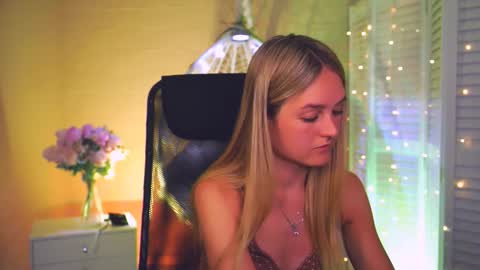 Debora online show from March 26, 3:30 am